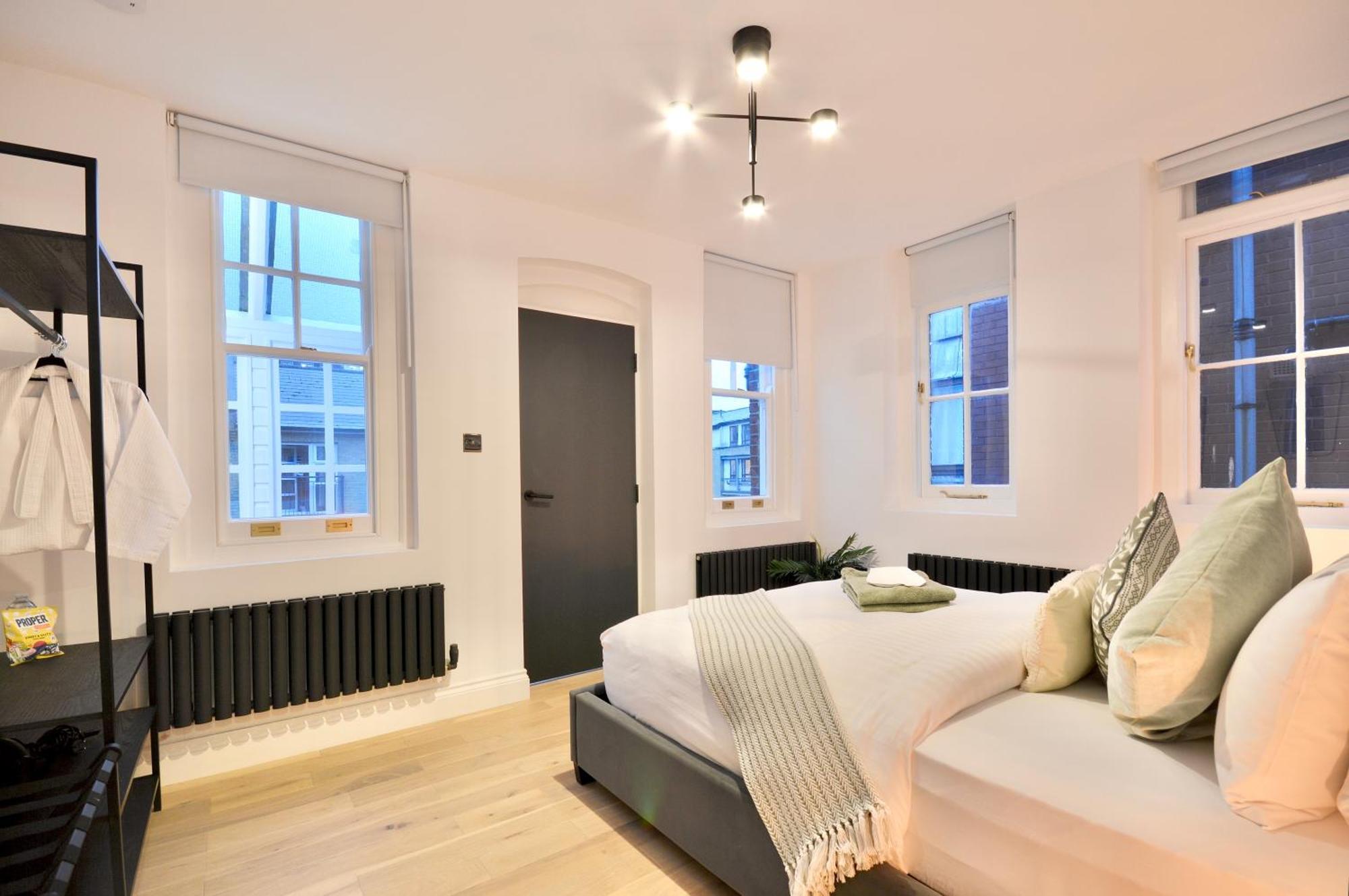Newly Refurbished W/ River Views لندن المظهر الخارجي الصورة